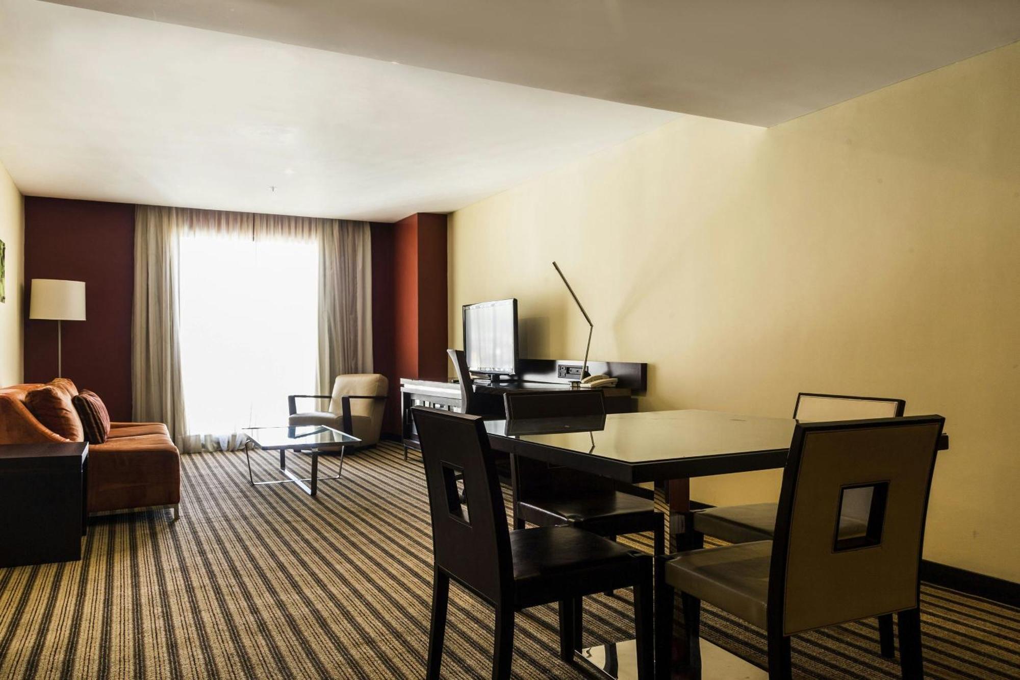 Renaissance Caracas La Castellana Hotel Екстер'єр фото